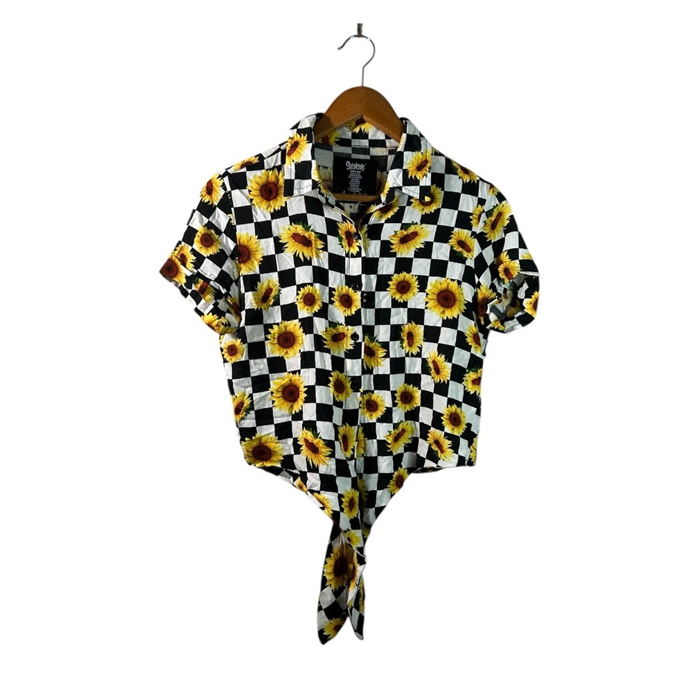 Kitschy Rockabilly Skater Spencer’s Checkered Sunflower‎ Tie-Front Button Up Top